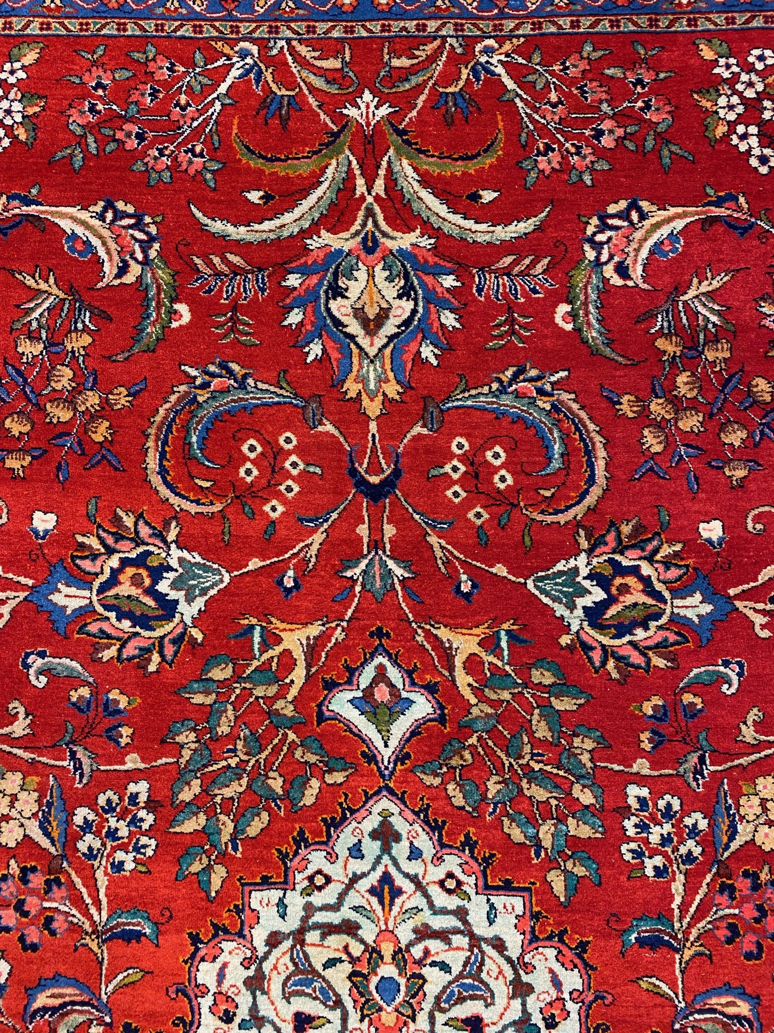 Antique Sarok Carpet 