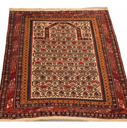 Antique Daghstan rug