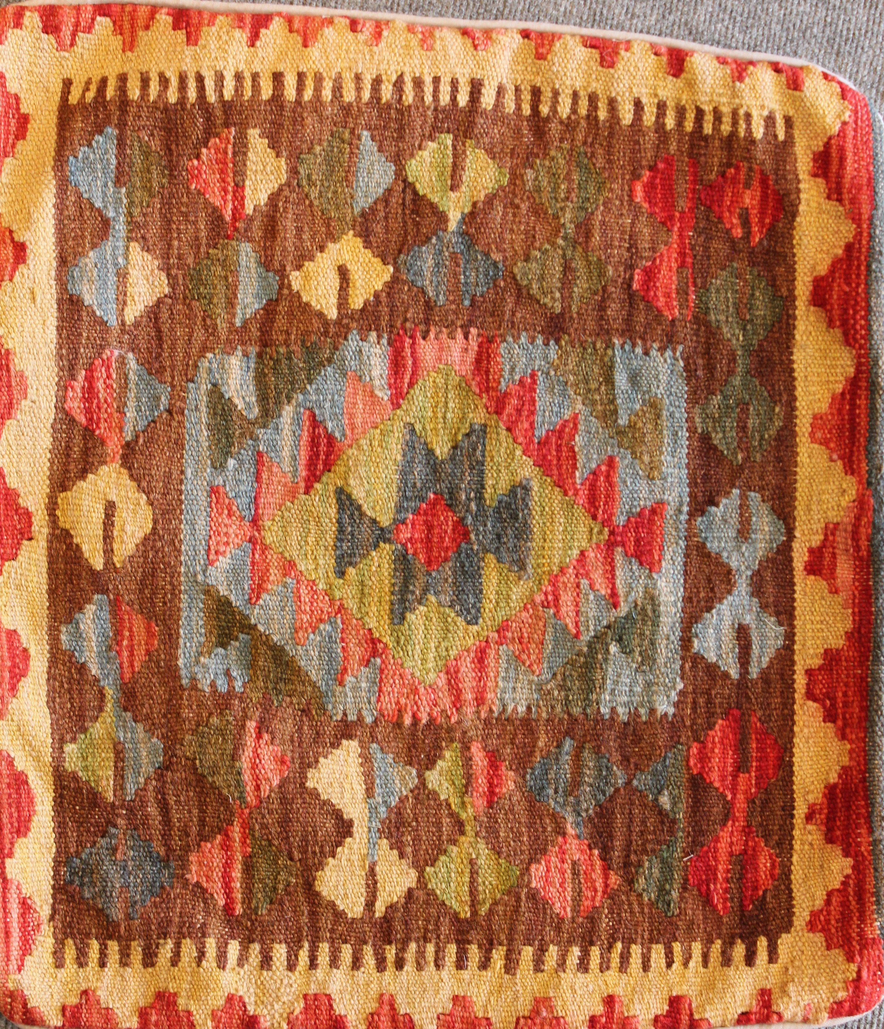 cousion kilim