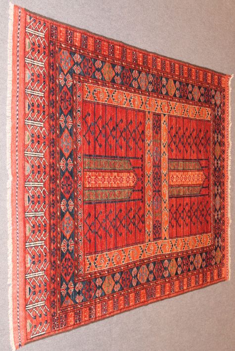 Ersari Ensi rug