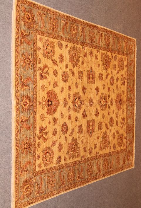Sultan Abad rug