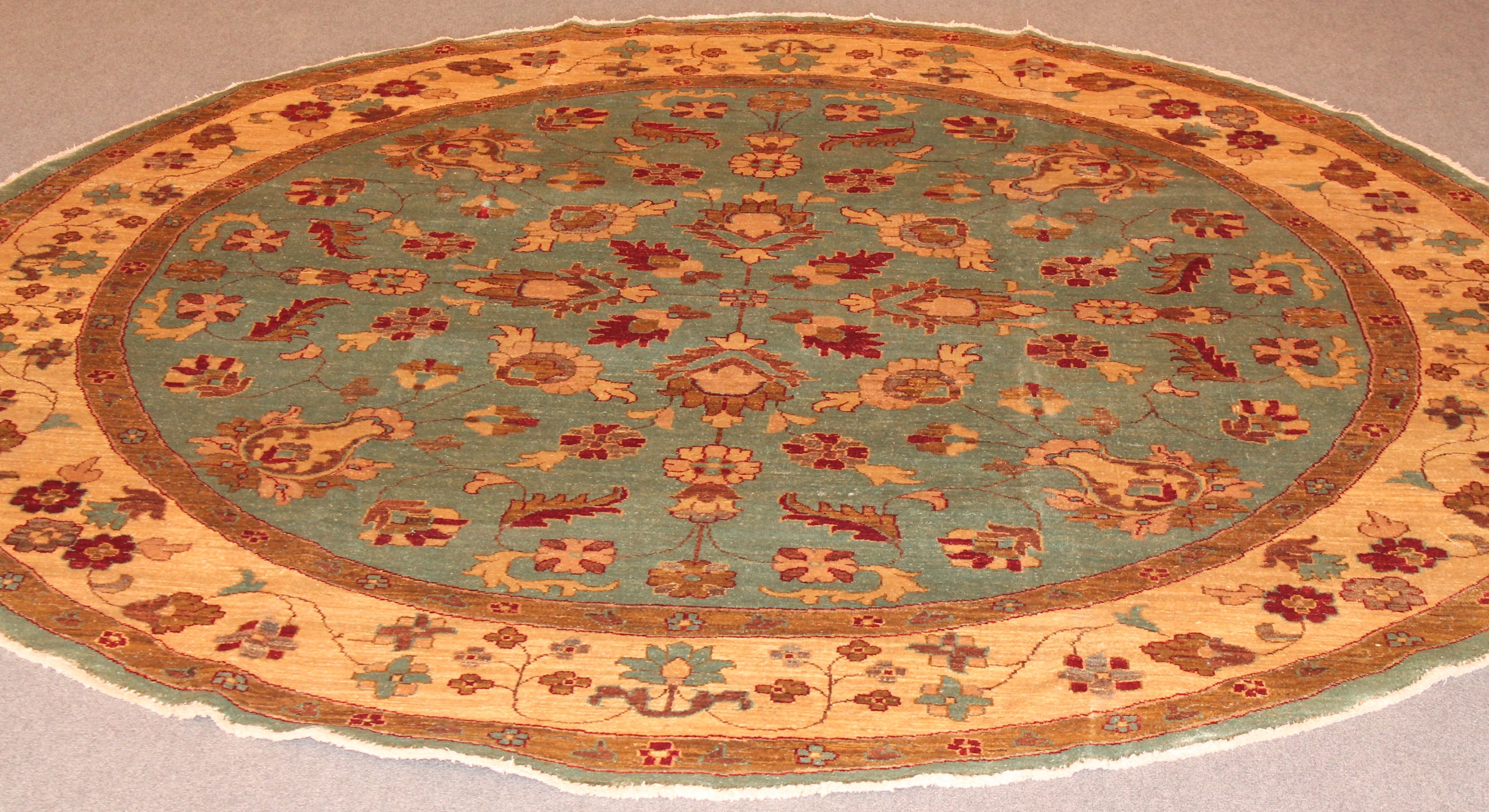 Sultan Abad circular carpet