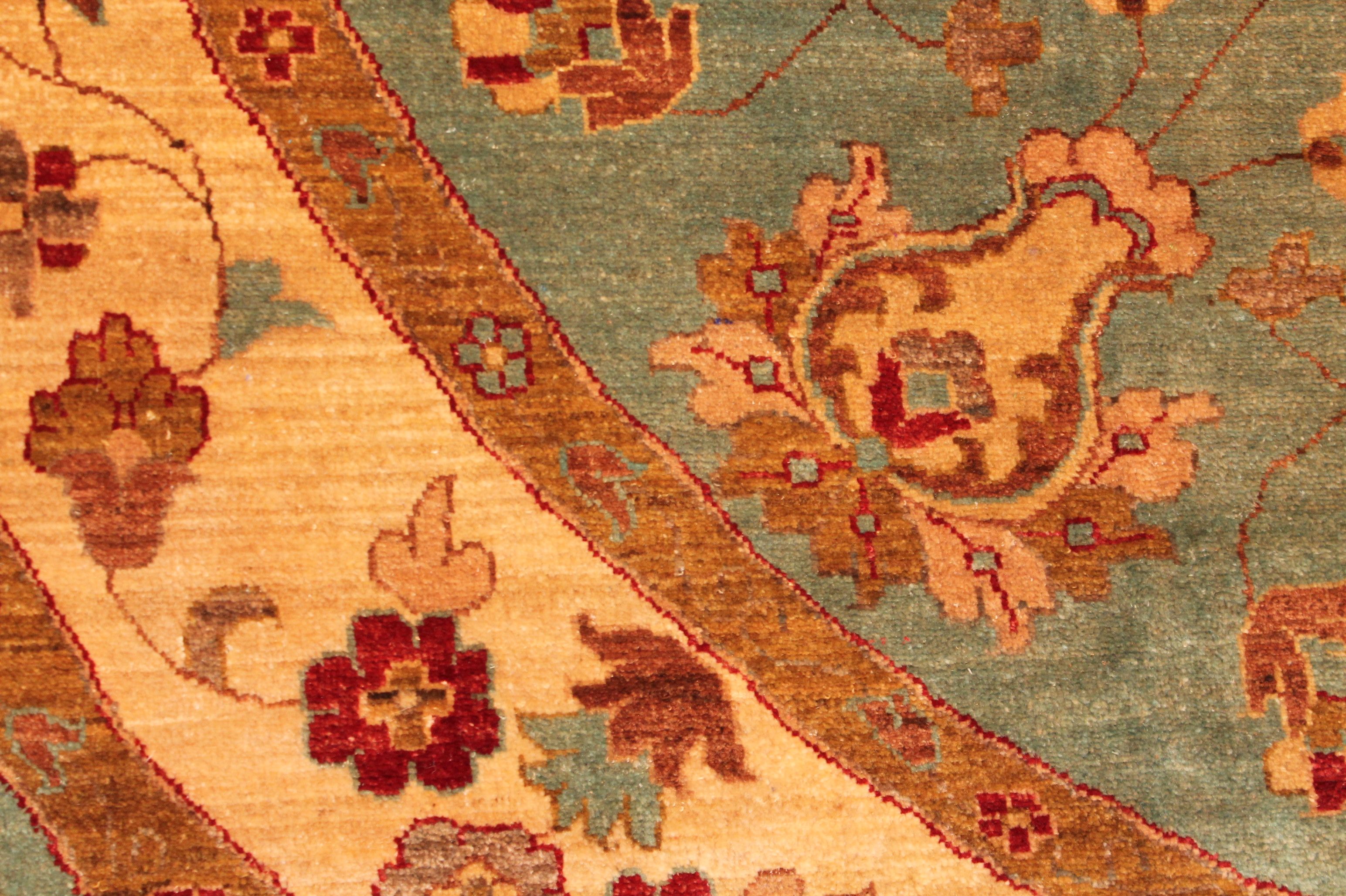 Sultan Abad circular carpet