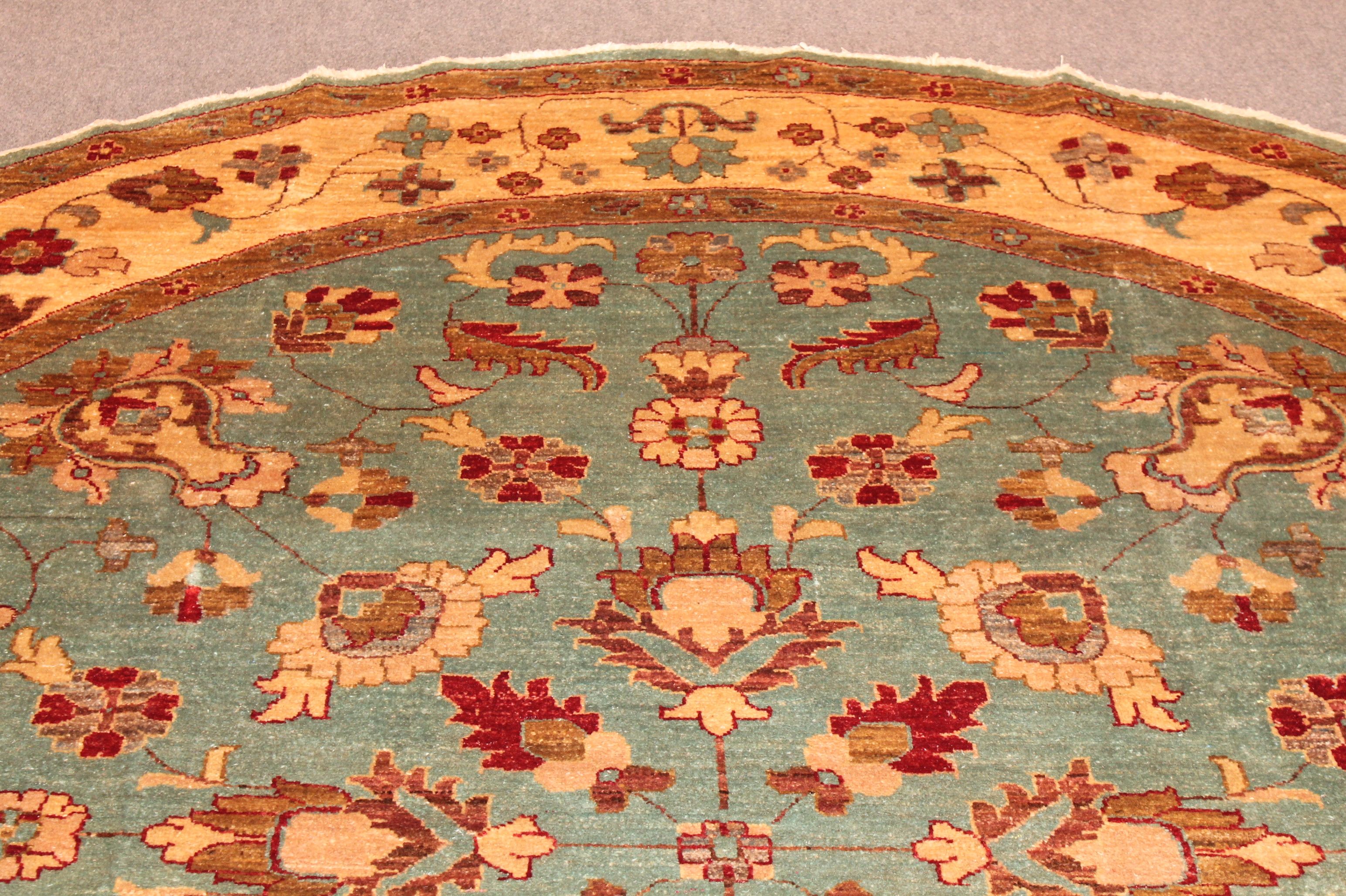Sultan Abad circular carpet