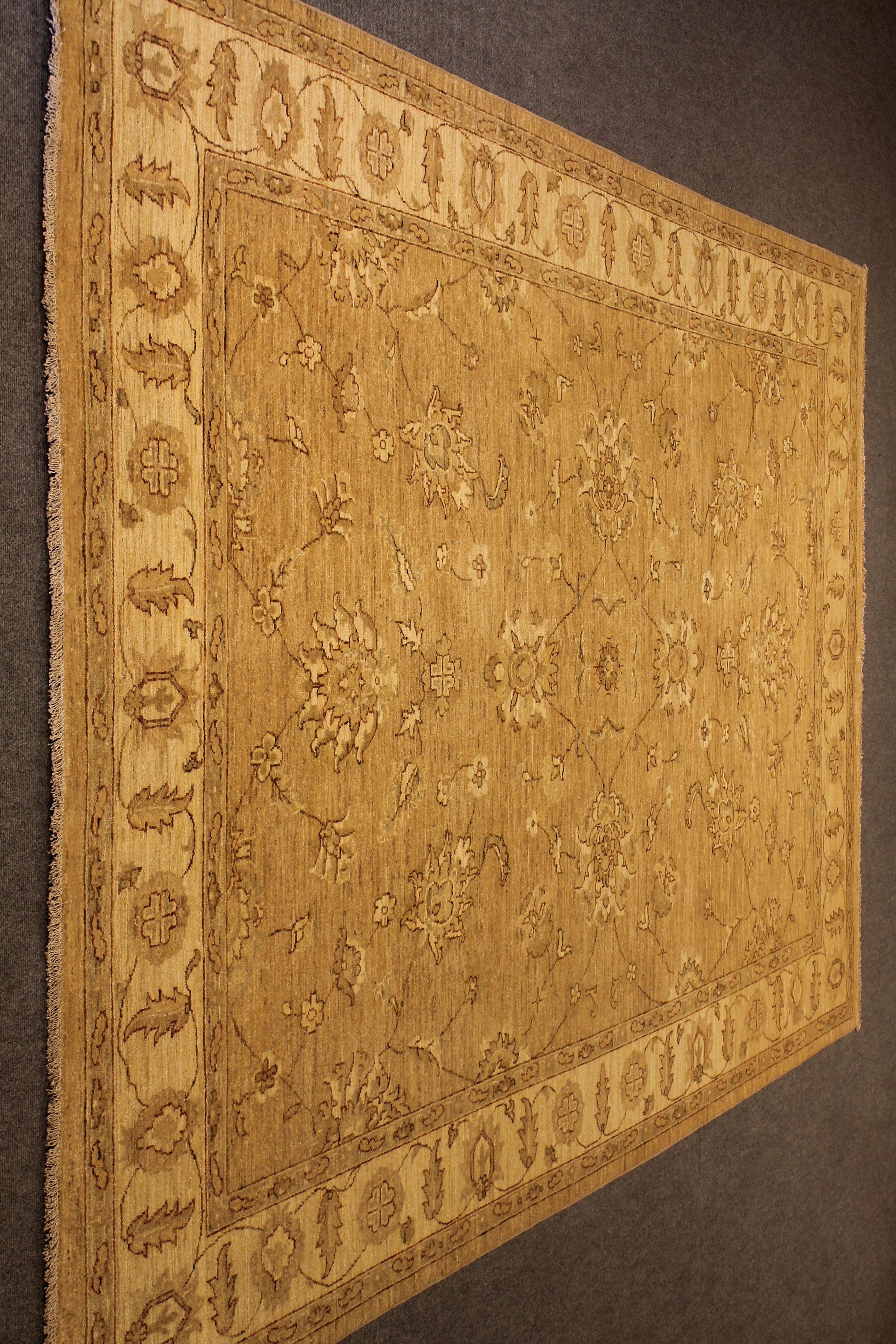 Gullabhad rug