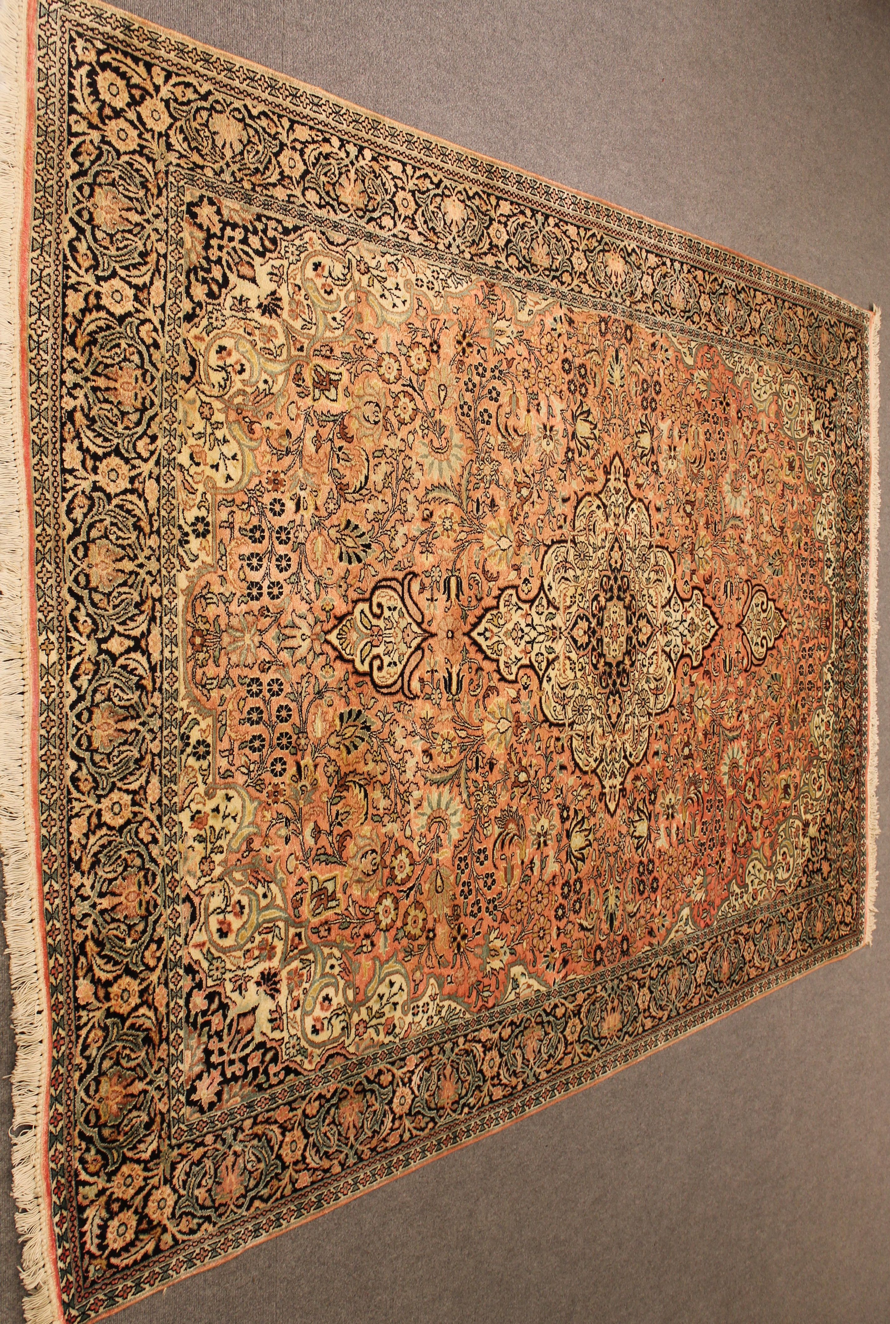Shamiri Rug