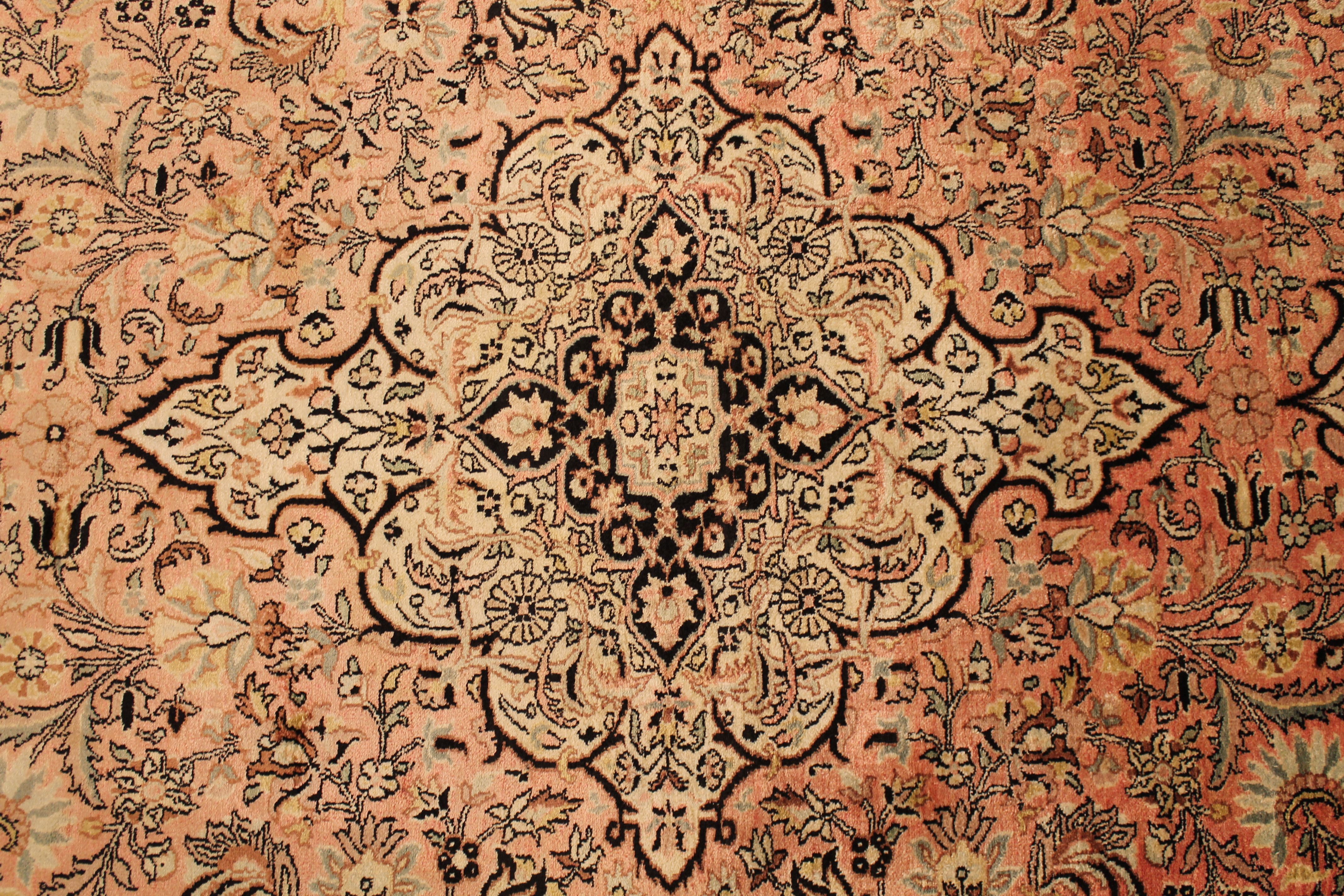 Shamiri Rug