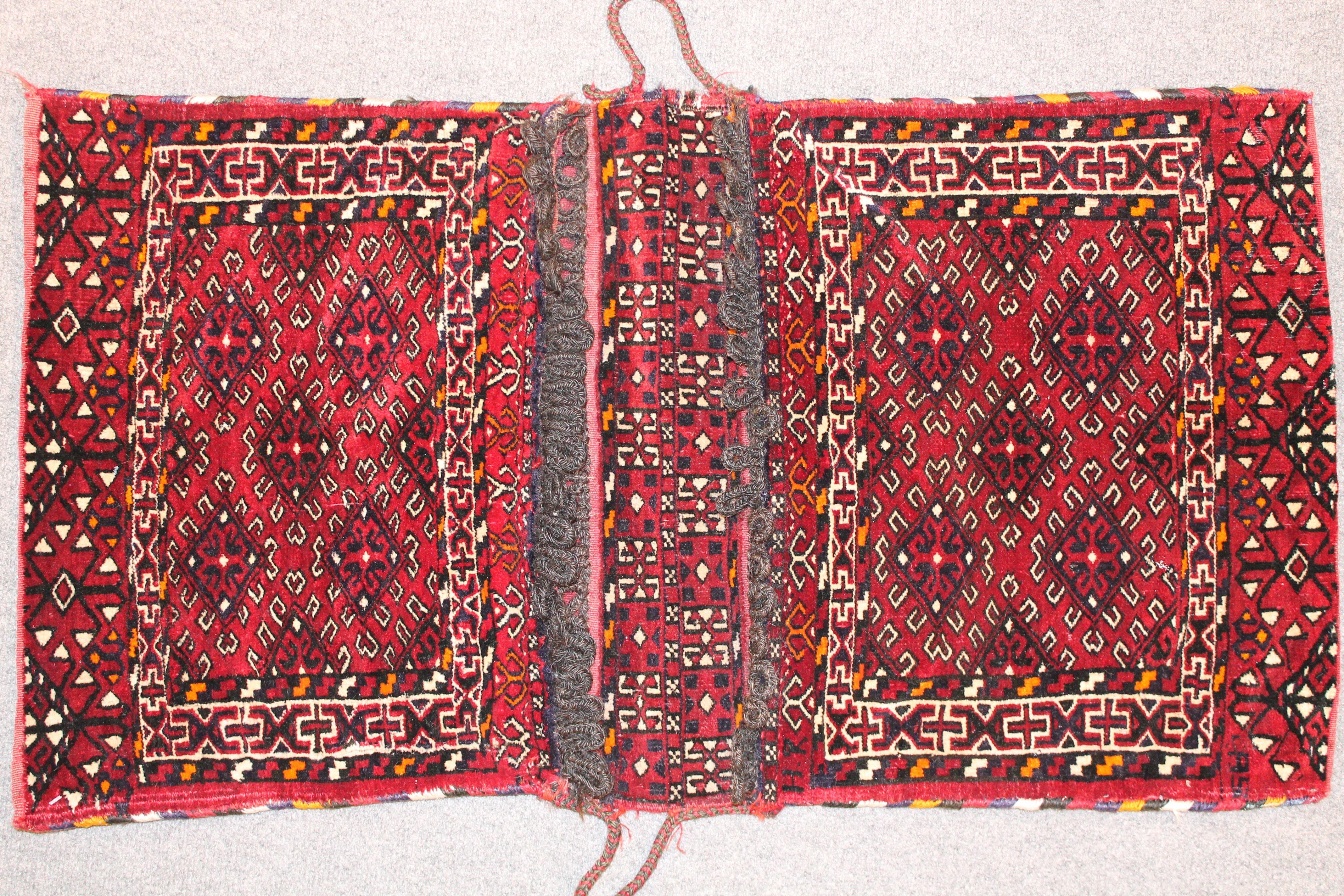 Antique Yamut Khorjn