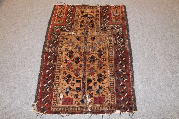 Antique Baluch prayer rug