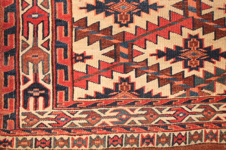 Antique Yamut Asmalyk