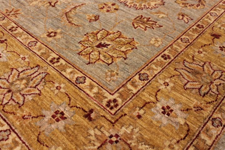 Sultan Abad rug
