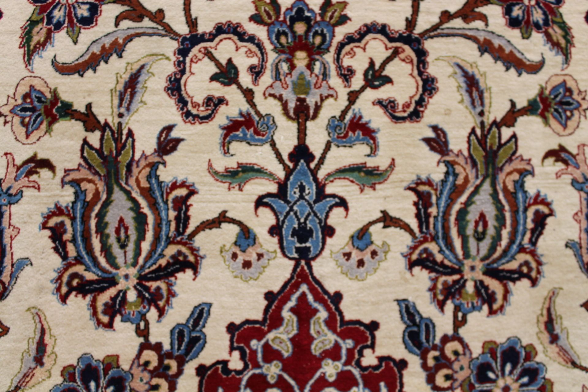 Very fine Isfahan carpet