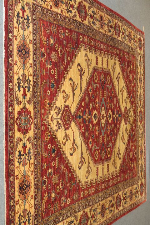 New Heriz carpet