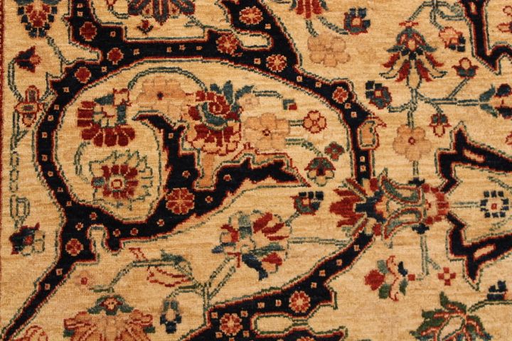 New Kashan carpet