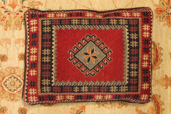 Caucasian Somak cushion