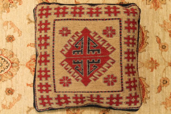 Caucasian Somak cushion