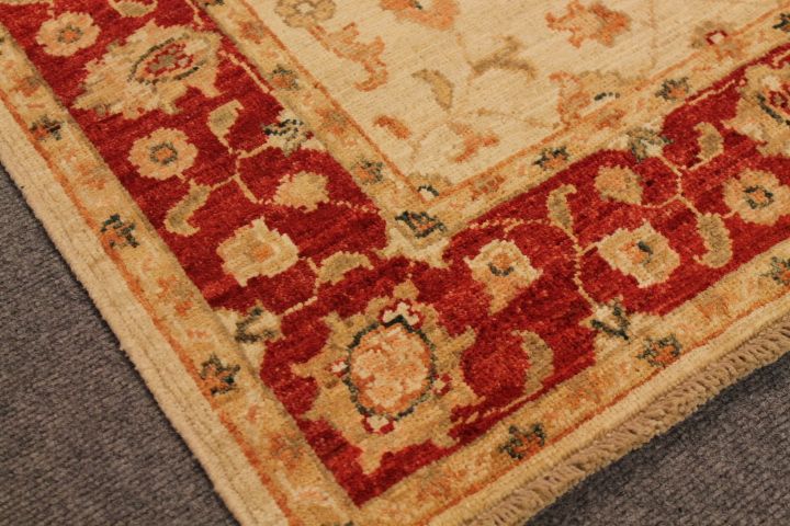 Kashan design rug