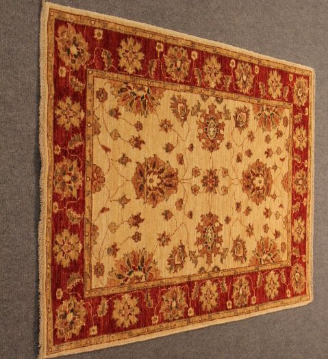 New Kashan desing rug