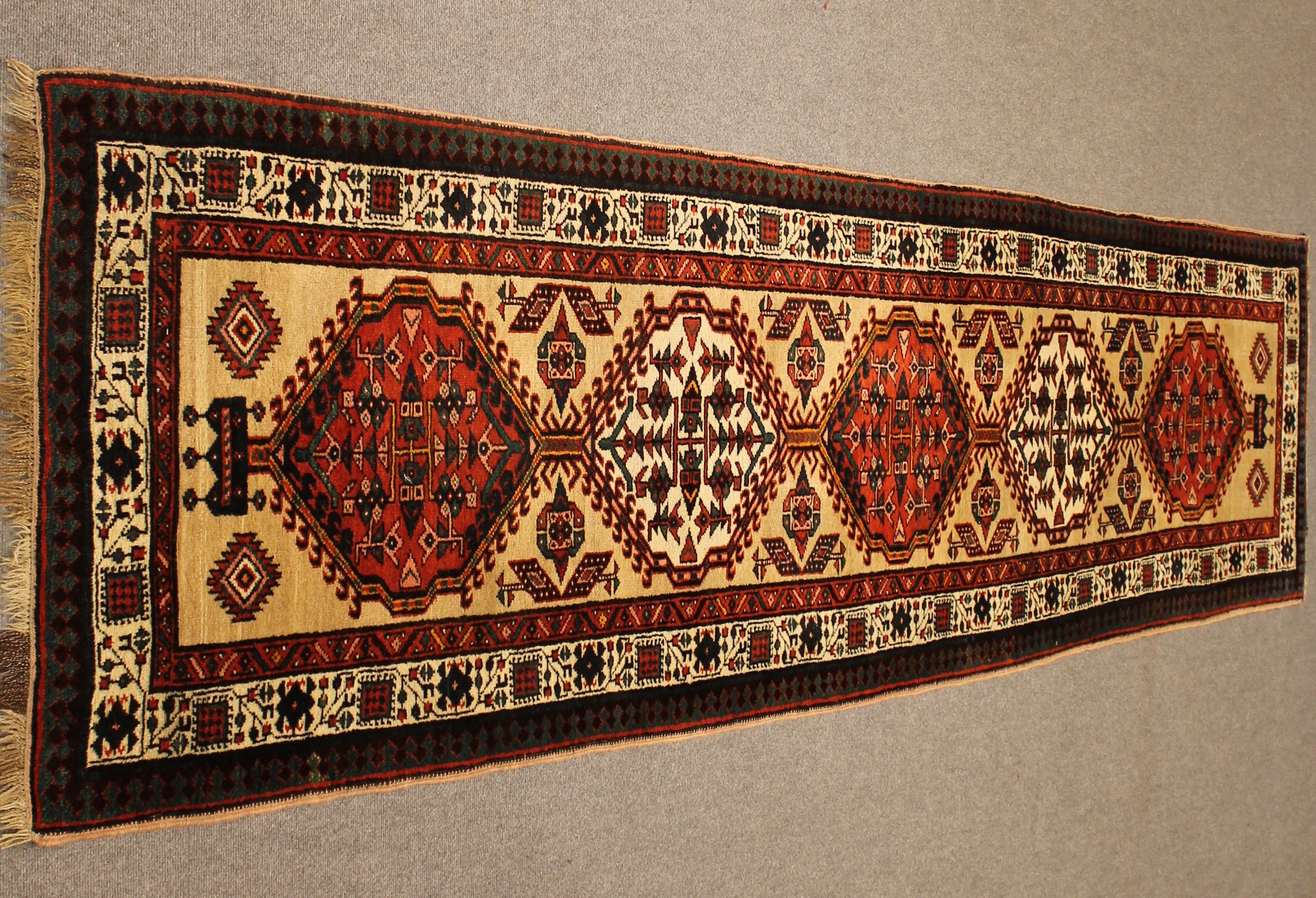 Antique Sarabi runner