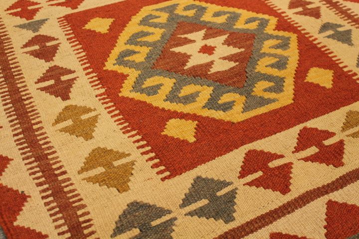 Qashqai Kilim runner
