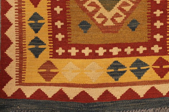 Qashqai Kilim runner