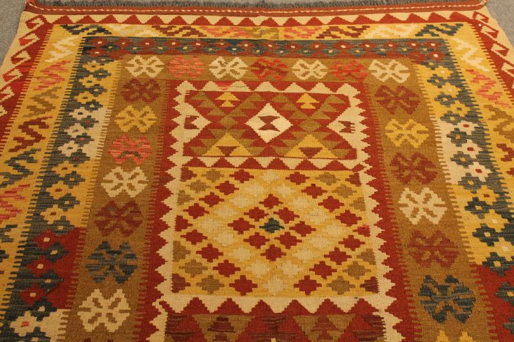 Qashqai Kilim
