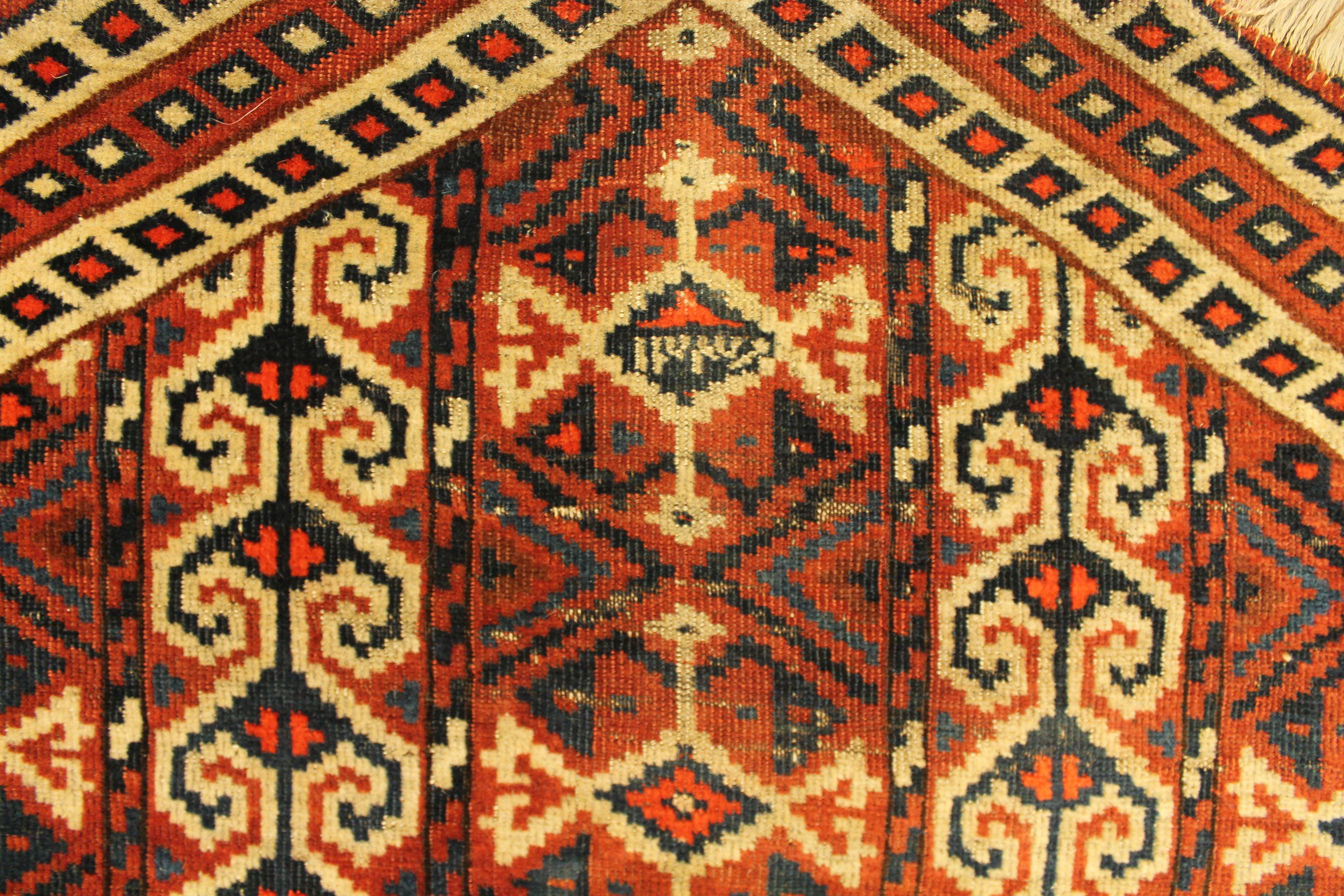 Antique Yamut rug