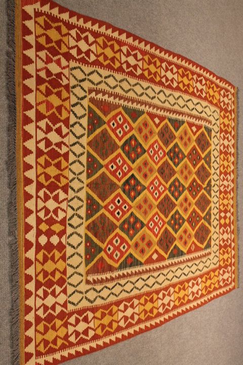 Qashqai Kilim