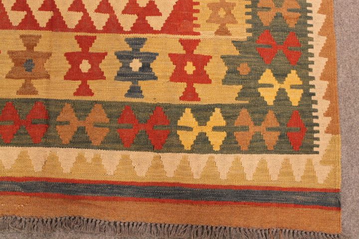 Qashqai Kilim