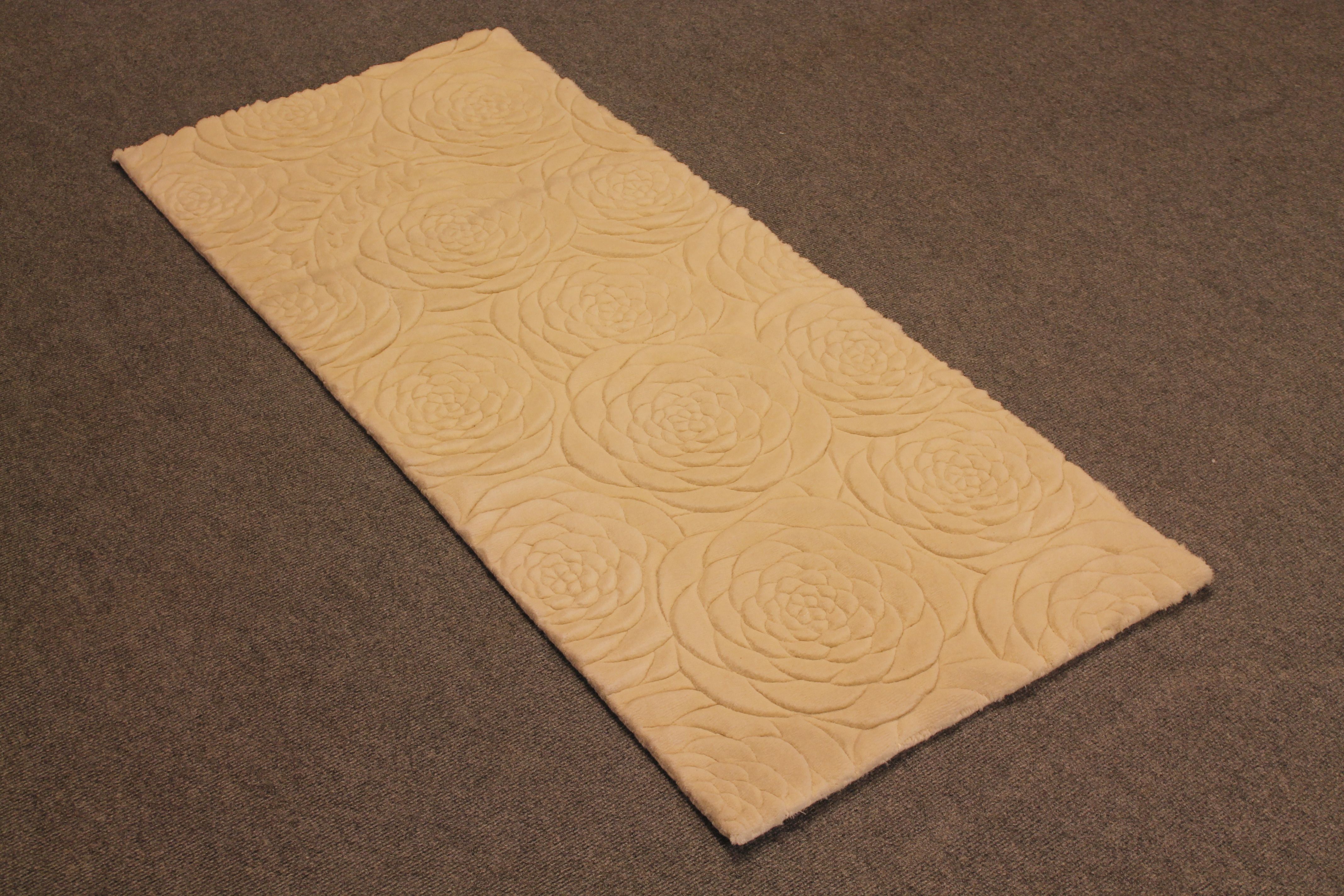Ivory Rose rug