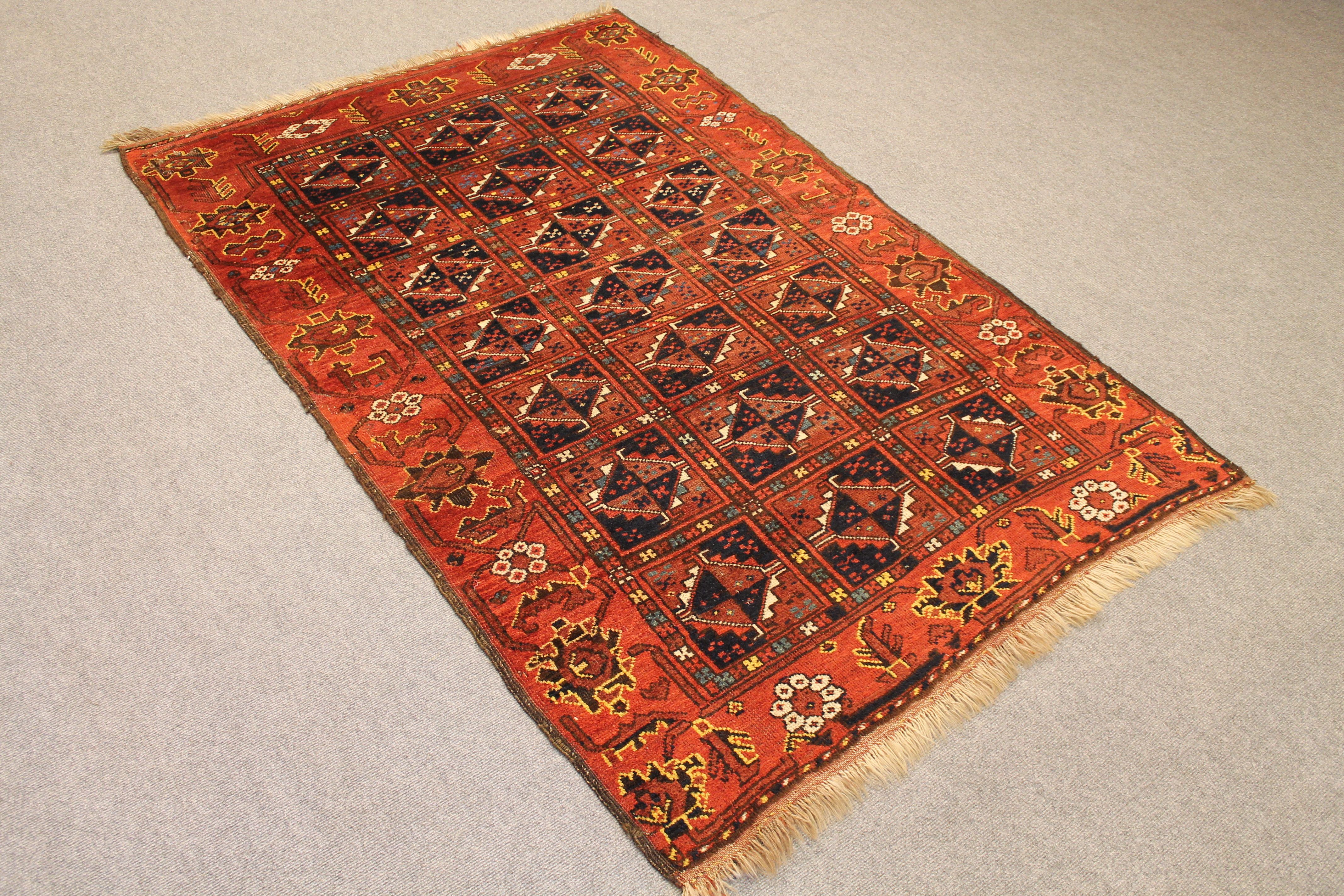 Antique Bashiri rug