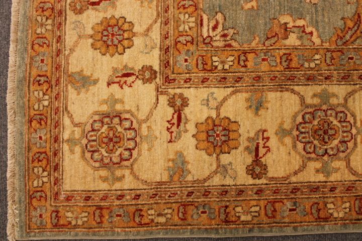 New Kashan desing rug