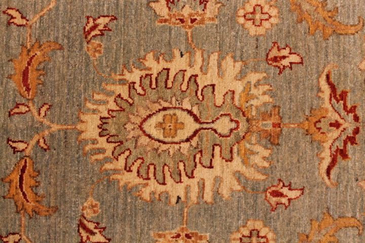 New Kashan desing rug