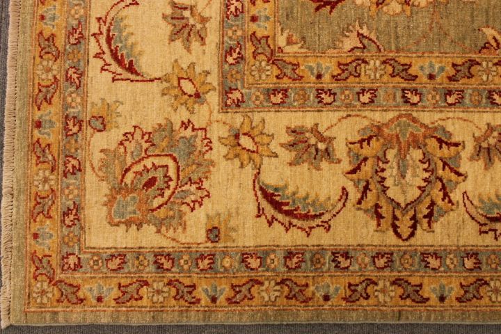 New Kashan design rug