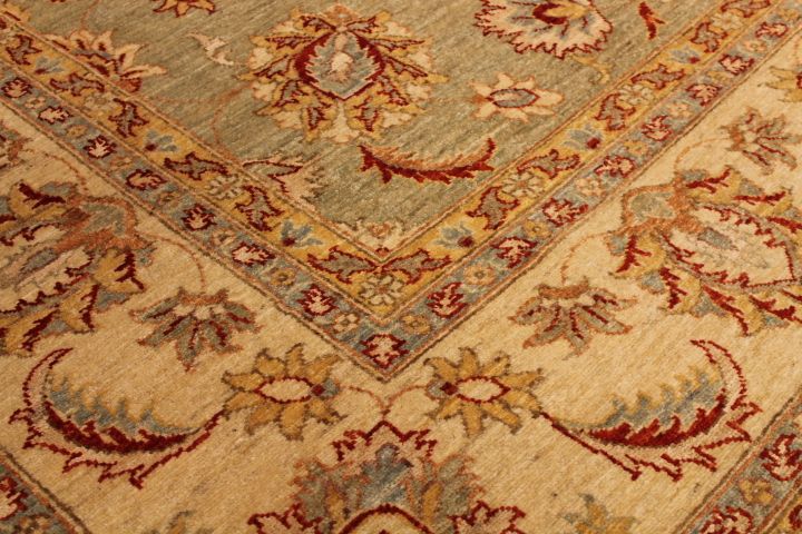 New Kashan design rug