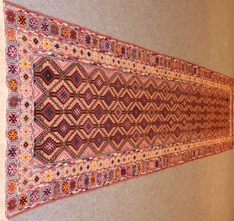 Very fine Hierati runner