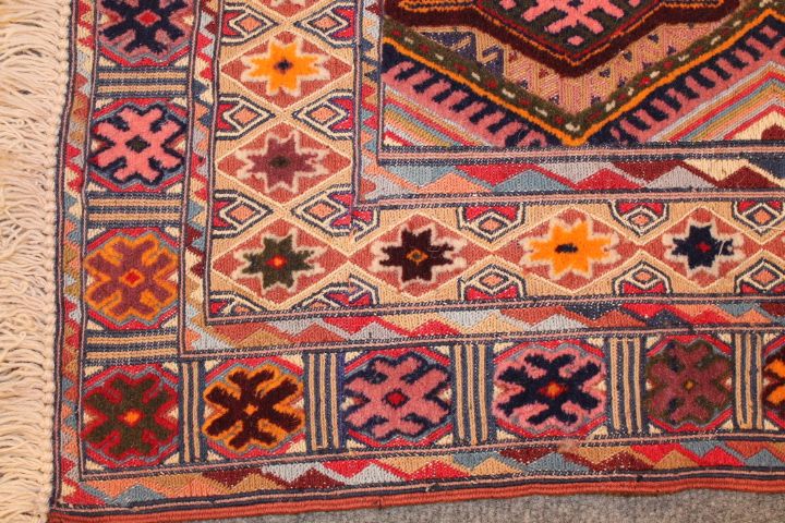 Very fine Hierati runner