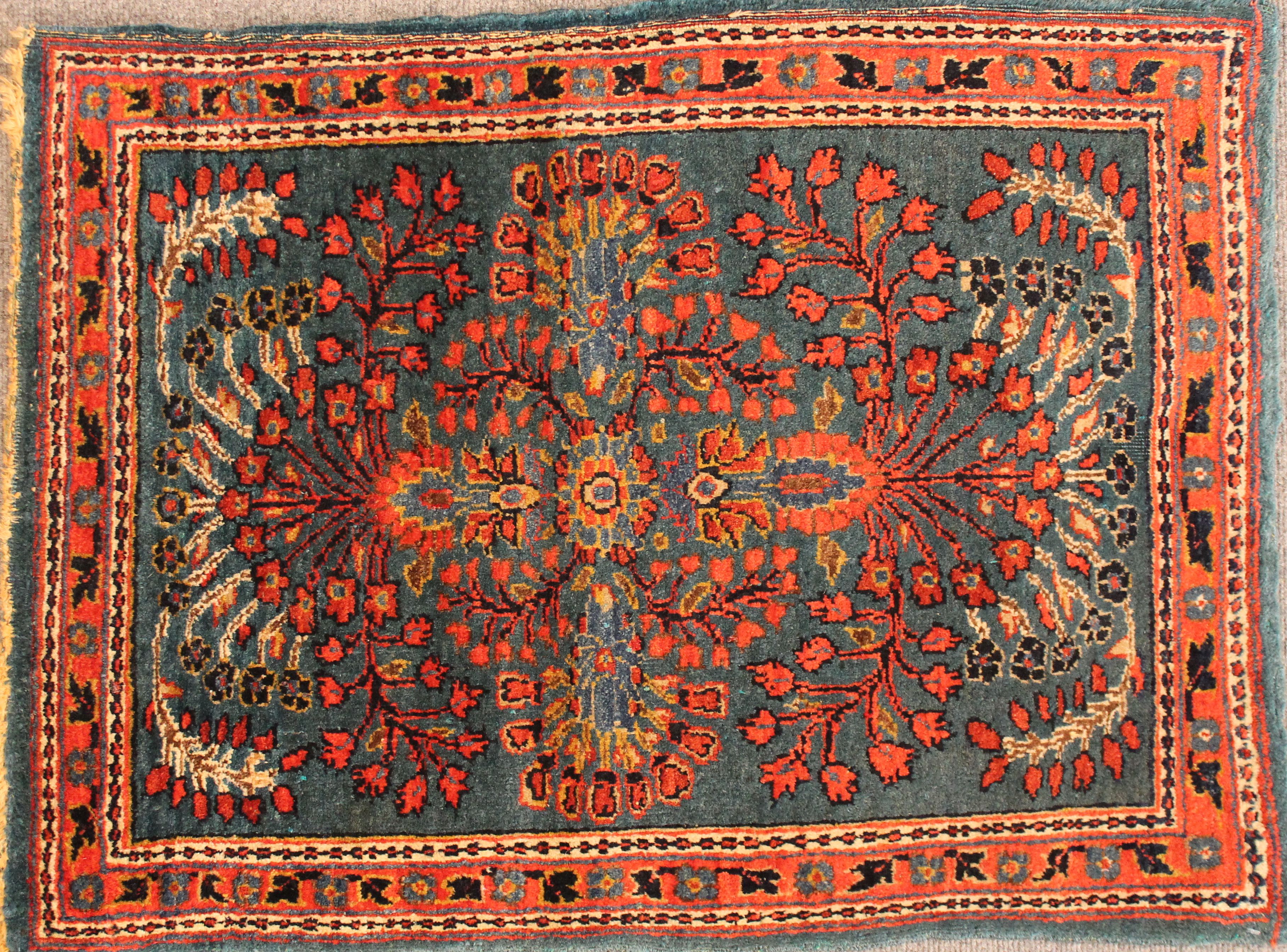 Antique Saruk rug