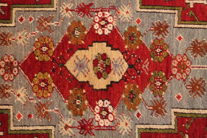 Antique Bergama rug