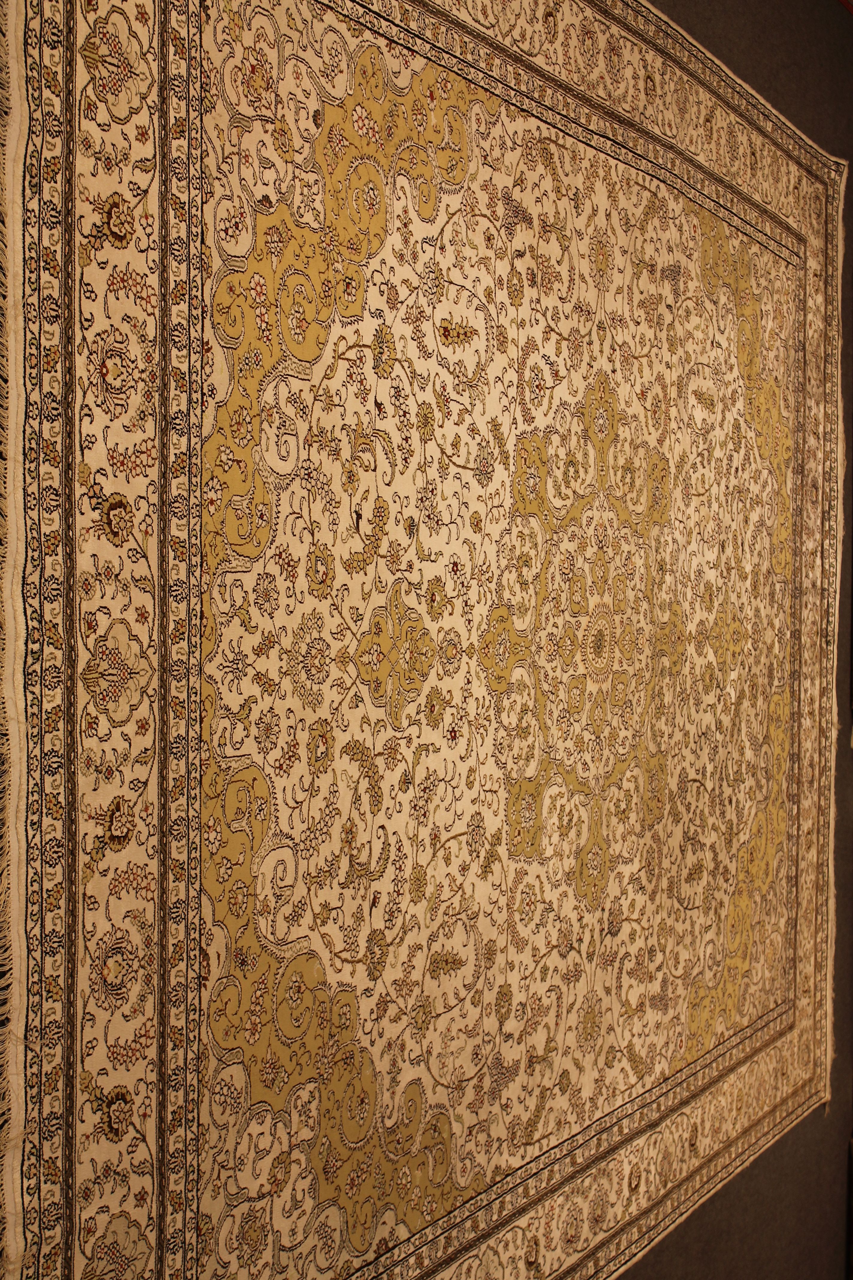 Shamiri carpet