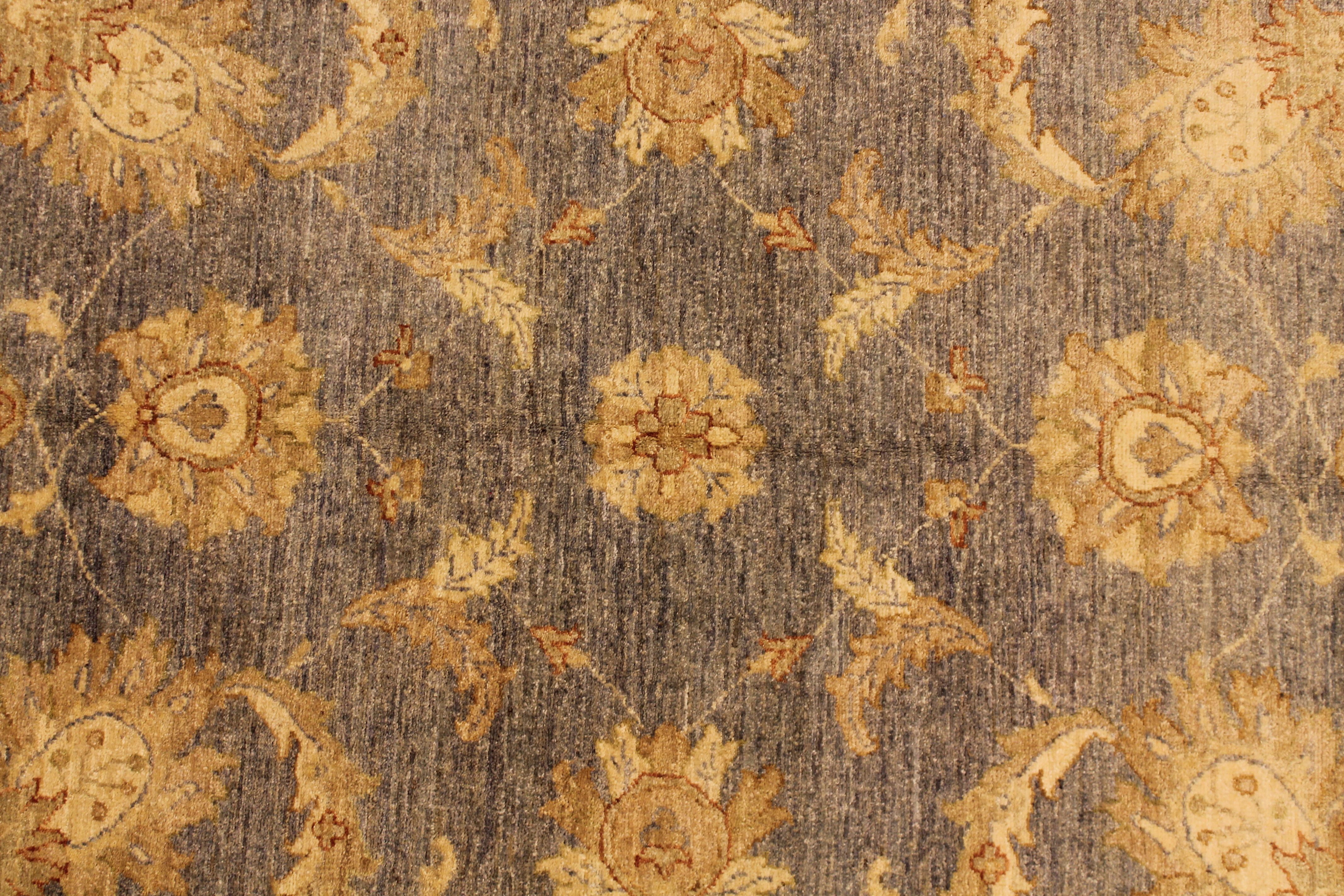 Floral wool rug