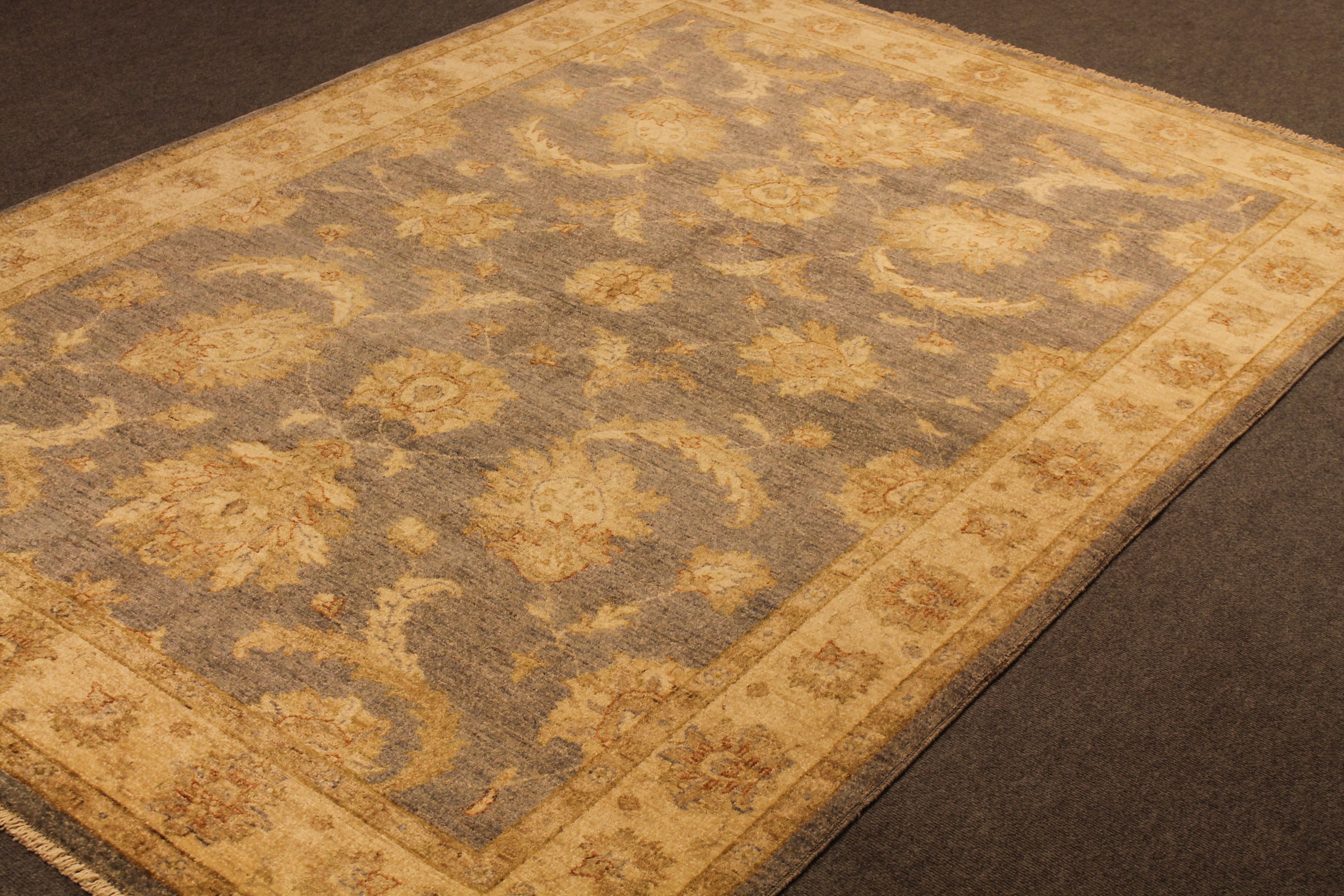 Floral wool rug