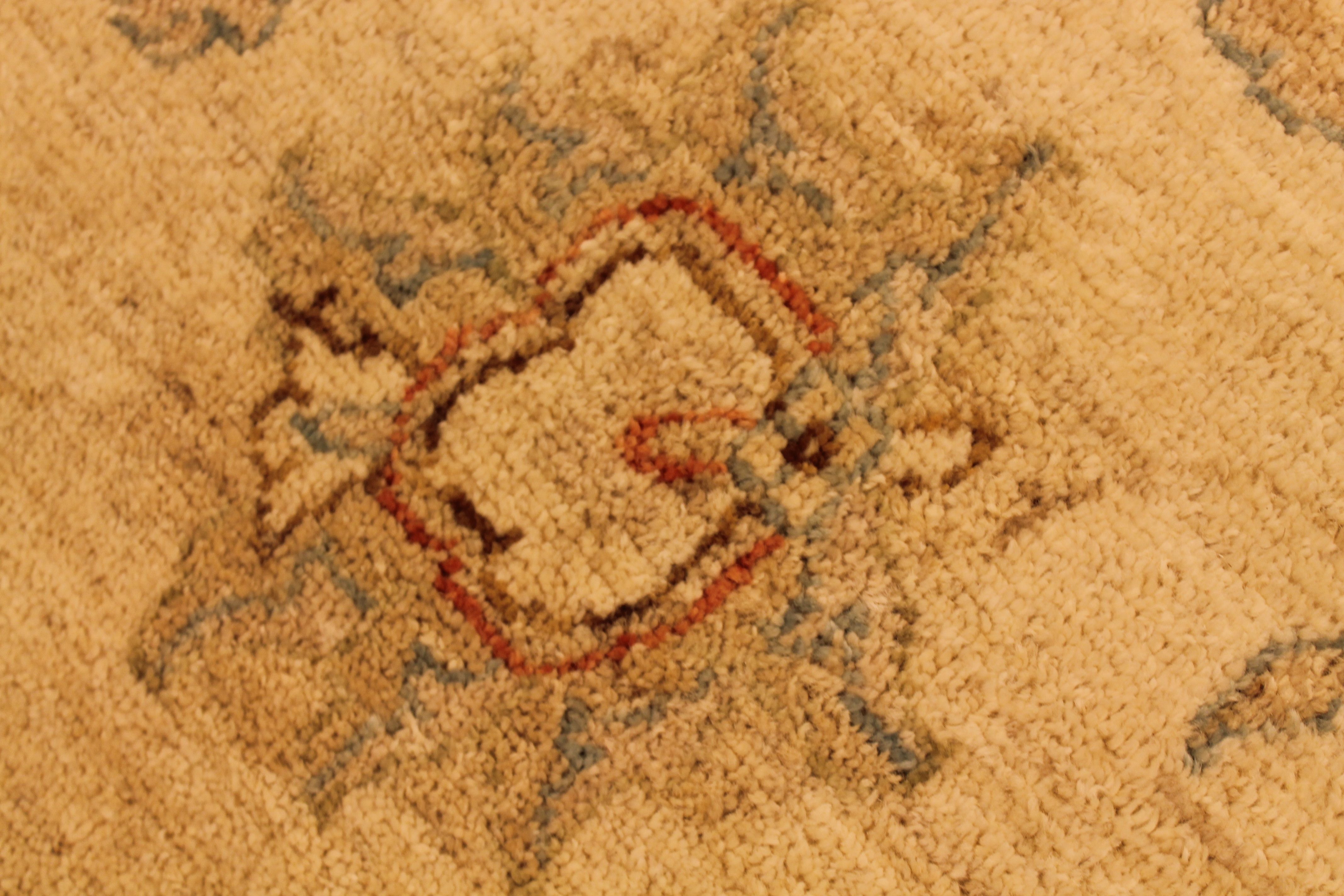 Floral wool rug