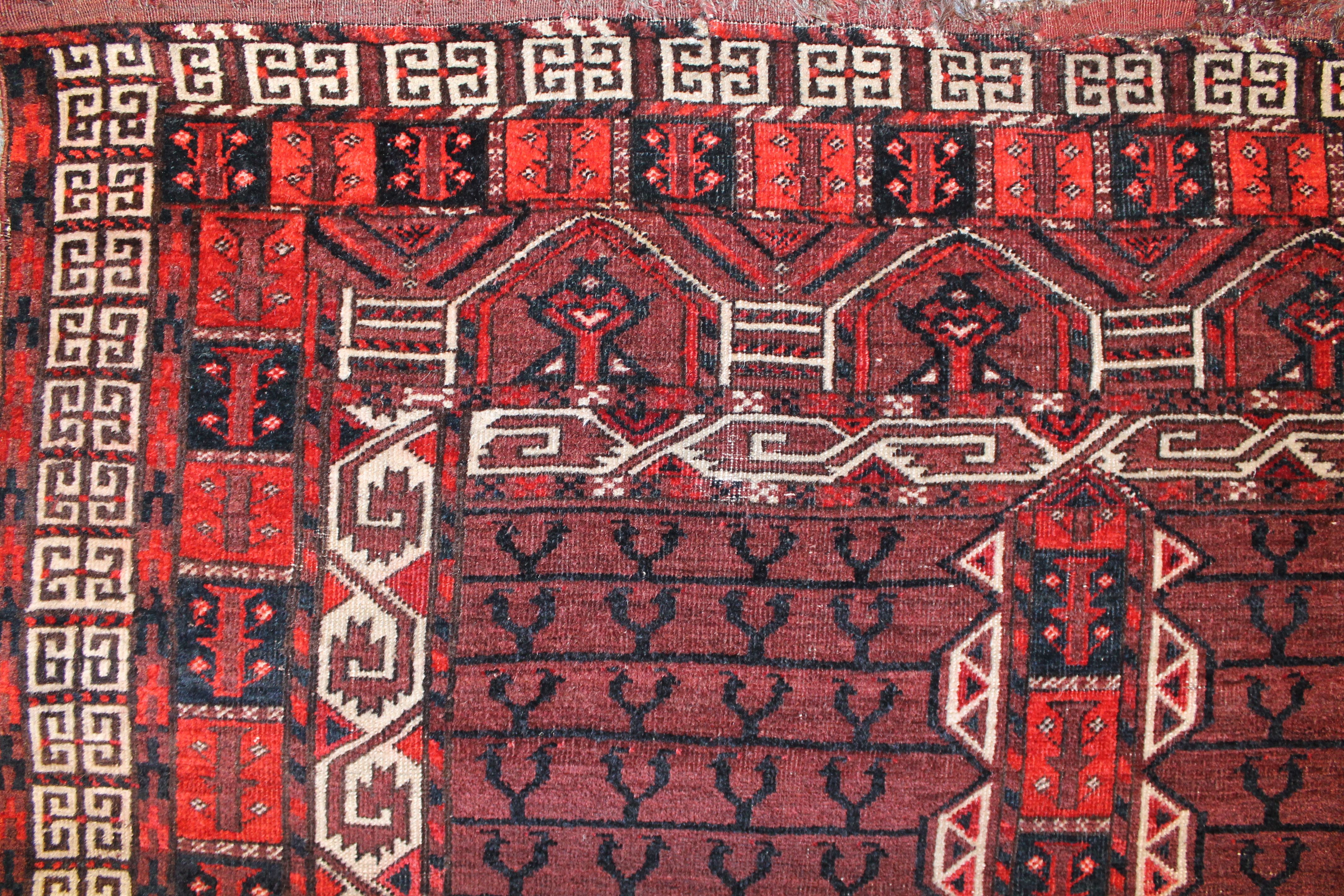 Antique Arabatchi Ensi rug