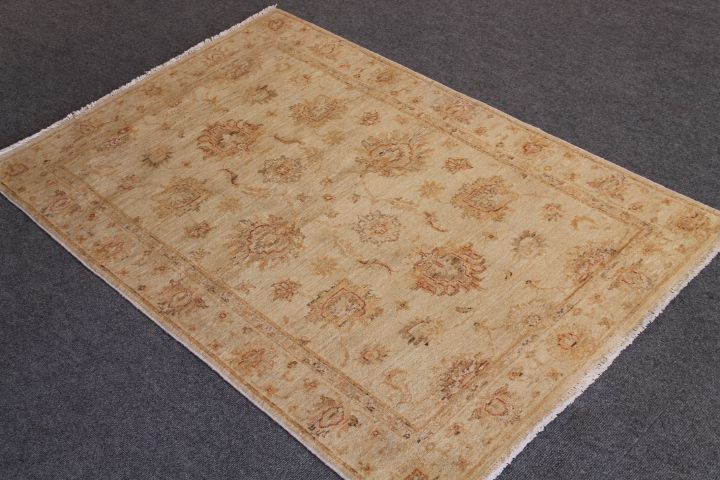Gullabhad rug
